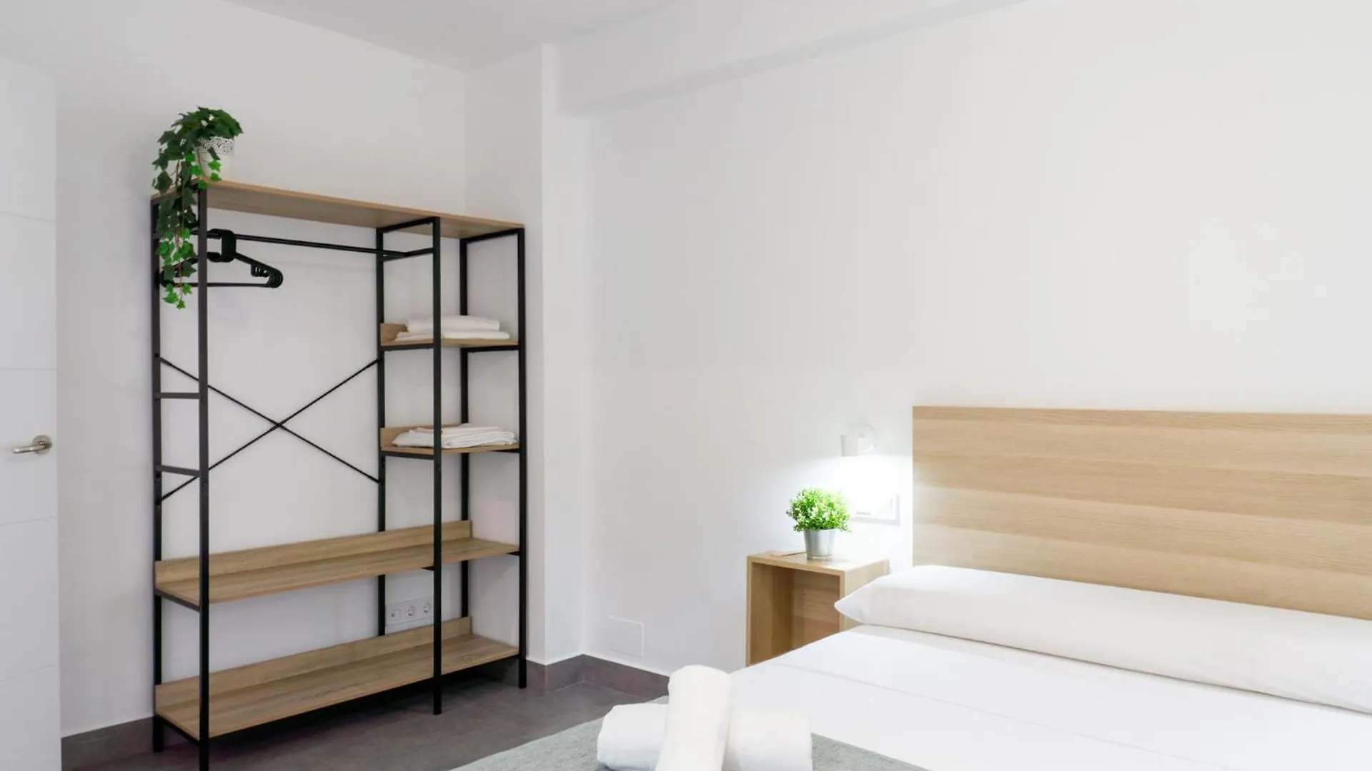 Apartment Apartamento Amplio Con Dos Banos Malaga